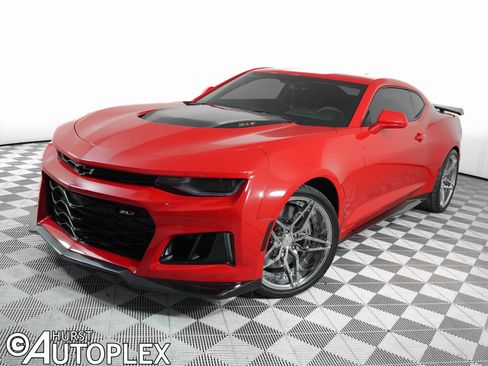 Used 2017 Chevrolet Camaro ZL1 image 1