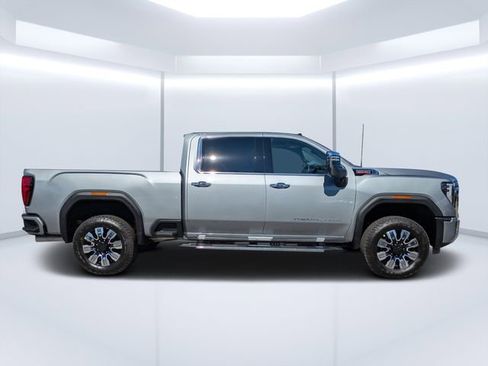 New 2026 GMC Sierra 2500 Denali w/ Denali Reserve Package AWD/4WD image 2