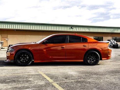 Used 2022 Dodge Charger R/T w/ Blacktop Package image 8