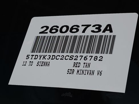 Used 2012 Toyota Sienna XLE FWD image 27