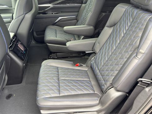 New 2025 Cadillac Escalade IQ Luxury 1 image 10