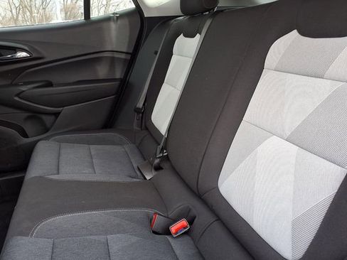 Used 2024 Chevrolet Trax LS image 6