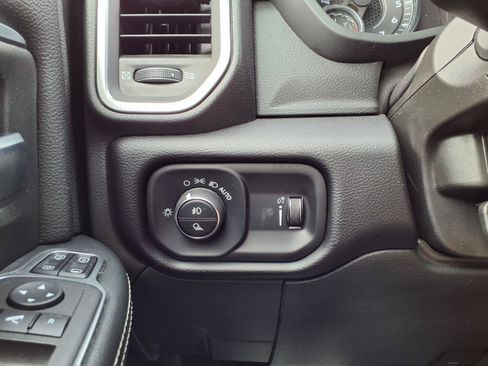 Used 2024 RAM 2500 Big Horn w/ Bed Utility Group AWD/4WD image 13