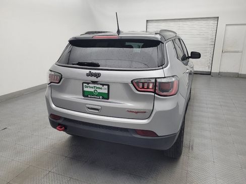 Used 2019 Jeep Compass Trailhawk AWD/4WD image 7