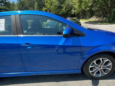 Used 2019 Chevrolet Sonic LT w/ RS Package FWD image 11