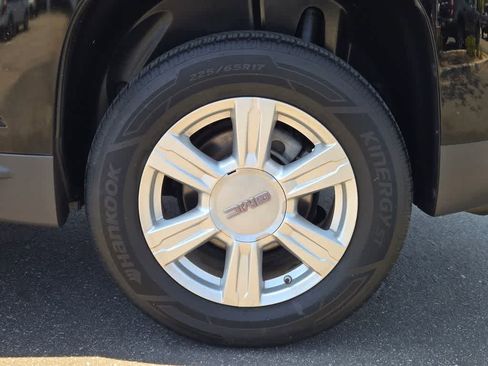 Used 2015 GMC Terrain SLE FWD image 9