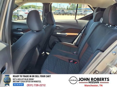 Used 2023 Nissan Kicks SR FWD image 9