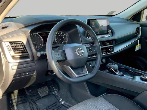 Certified 2026 Nissan Rogue SV w/ Cold Weather Package AWD/4WD image 20