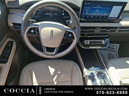 Certified 2023 Lincoln Corsair AWD w/ Equipment Group 101A image 11