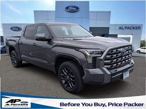 Used 2024 Toyota Tundra Platinum AWD/4WD image 1