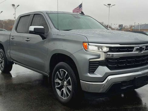 Used 2024 Chevrolet Silverado 1500 LT image 8