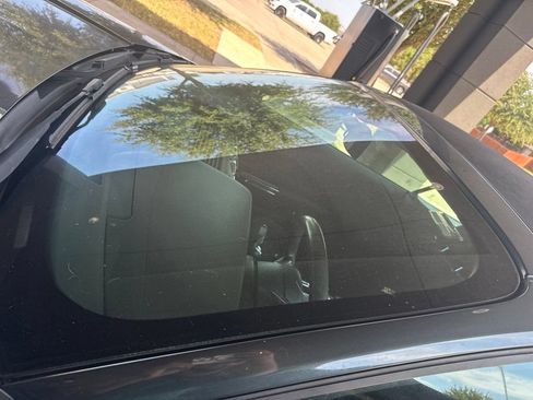 Used 2015 Ford Mustang Convertible RWD image 7