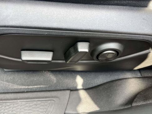 Certified 2023 Jeep Grand Cherokee L Laredo w/ Luxury Tech Group I image 17