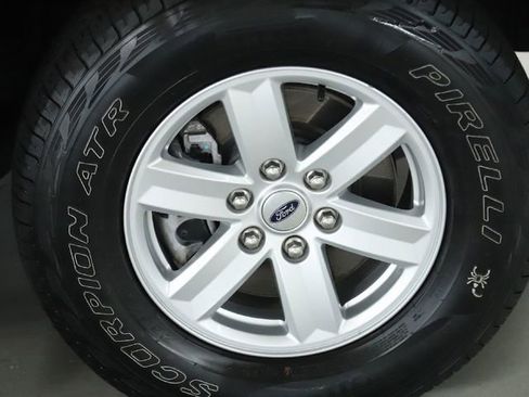 Used 2021 Ford F150 XLT image 45