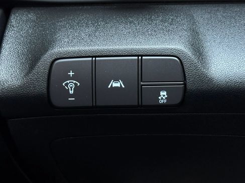 Used 2022 Hyundai Elantra SEL FWD image 35