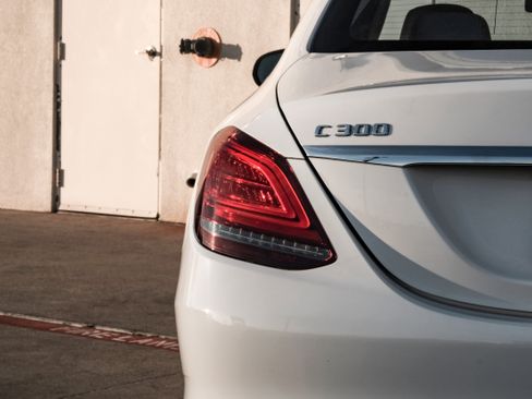 Used 2021 Mercedes-Benz C 300 Sedan image 55