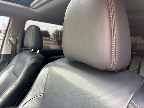 Used 2015 Toyota Highlander XLE FWD image 9
