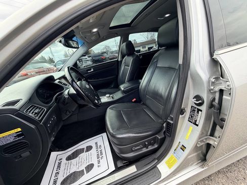 Used 2012 Hyundai Genesis 3.8 w/ Premium Pkg image 40