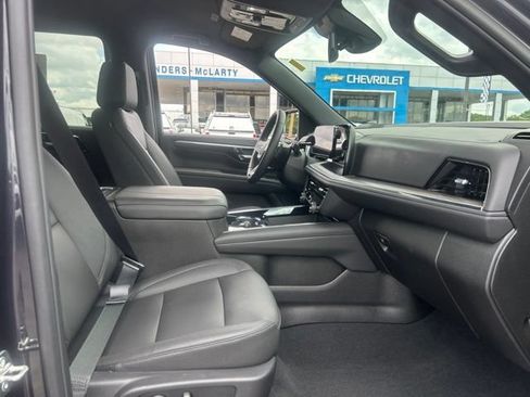 Used 2026 Chevrolet Tahoe LT w/ Comfort Package AWD/4WD image 34