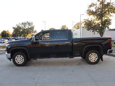 Used 2022 Chevrolet Silverado 2500 LTZ w/ LTZ Convenience Package image 6