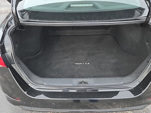Used 2025 Nissan Sentra SV image 10