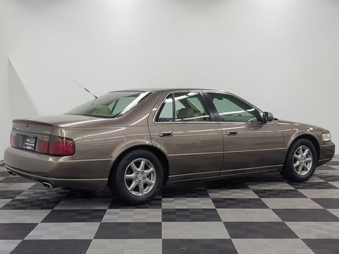 Used 2000 Cadillac Seville STS w/ Convenience Pkg FWD image 7