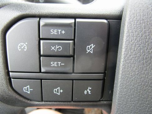 New 2025 Ford F250 XL w/ FX4 Off-Road Package image 29