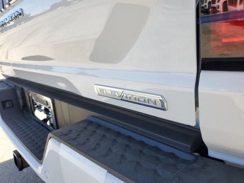 New 2026 GMC Canyon Elevation image 8