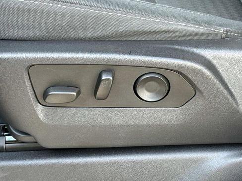 Used 2023 GMC Sierra 1500 Elevation image 14