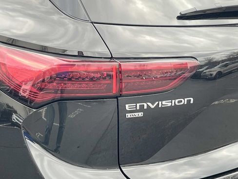 Used 2025 Buick Envision Preferred AWD/4WD image 10