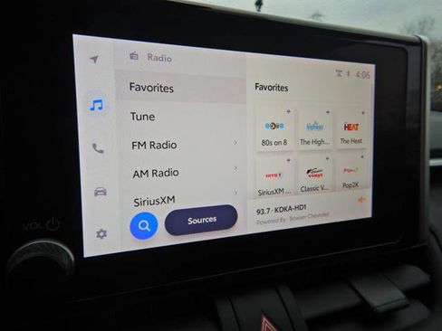 Used 2025 Toyota RAV4 XLE image 20