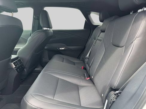 Used 2025 Lexus RX 350 w/ Convenience Package AWD/4WD image 15