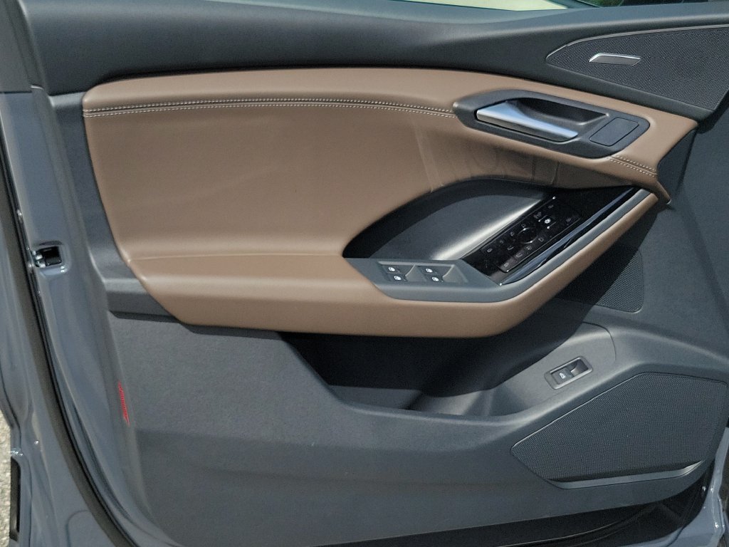 New 2027 Audi Q6 e-tron Premium Plus RWD image 19