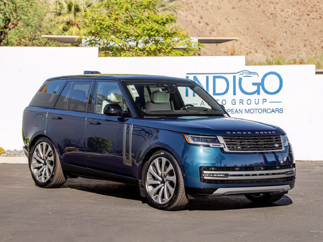New 2026 Land Rover Range Rover Autobiography AWD/4WD image 4