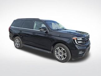Used 2025 Ford Expedition Active AWD/4WD video 1