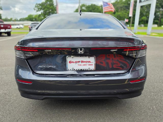 Used 2024 Honda Accord EX image 9