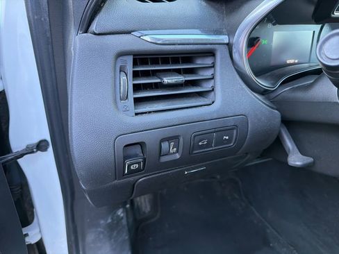 Used 2016 Chevrolet Impala LT w/ Convenience Package image 14