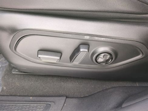 Certified 2023 Jeep Grand Cherokee Limited image 17