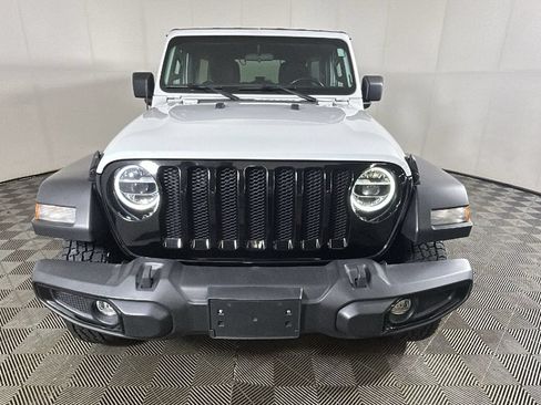 Used 2022 Jeep Wrangler Unlimited Sport AWD/4WD image 9