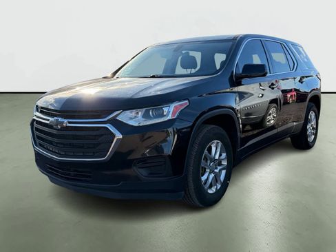 Used 2019 Chevrolet Traverse LS image 2