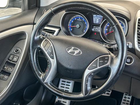 Used 2014 Hyundai Elantra GT w/ Option Group 02 FWD image 15