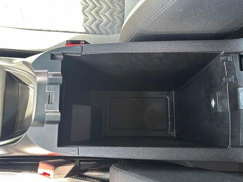 Used 2024 Chevrolet Equinox LS w/ LS Convenience Package image 28