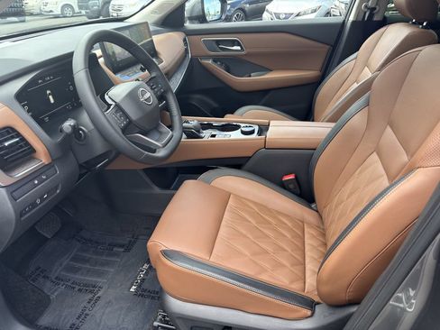 Used 2026 Nissan Rogue Platinum w/ Platinum Premium Package AWD/4WD image 12