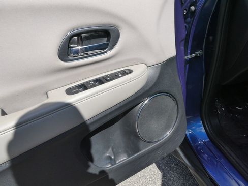 Used 2016 Honda HR-V EX image 16
