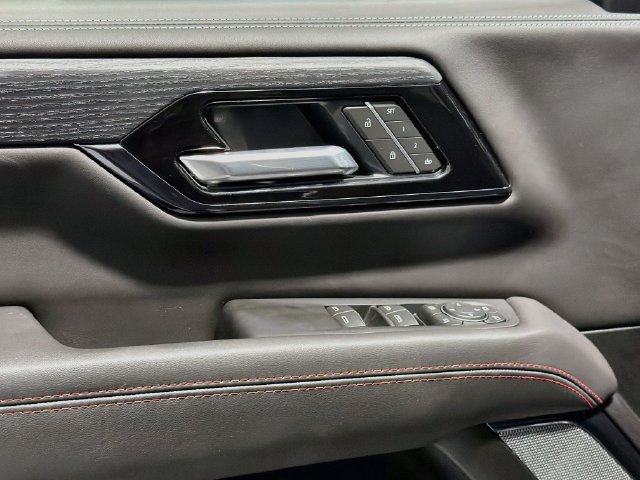 Certified 2026 GMC Yukon XL AT4 Ultimate AWD/4WD image 17