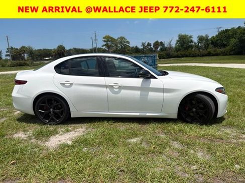 Used 2020 Alfa Romeo Giulia w/ Nero Edizione RWD image 4
