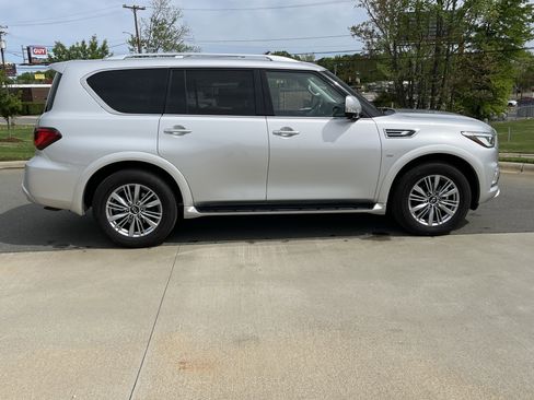 Used 2020 INFINITI QX80 Luxe w/ Proassist Package image 10