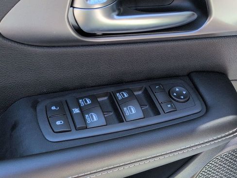 New 2026 Chrysler Pacifica Select image 14