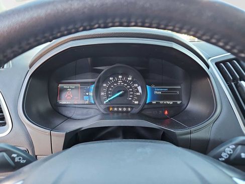 Used 2024 Ford Edge SEL image 22