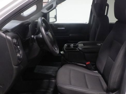 Used 2025 Chevrolet Silverado 2500 W/T w/ WT Convenience Package image 8